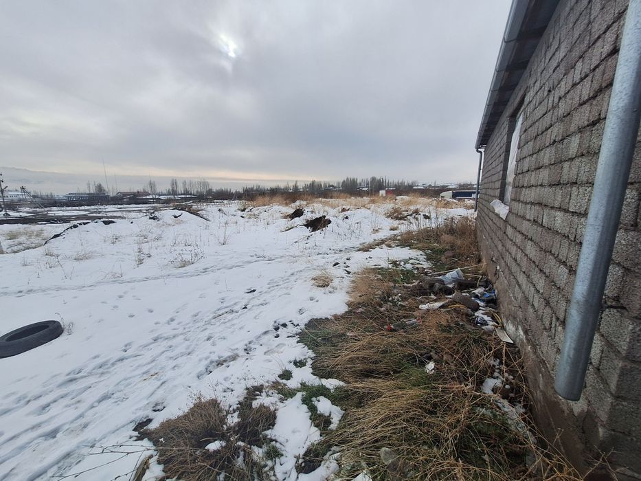 Нотурар курилишга тайор ер сотилади дакументи тоза 100 фоиз.