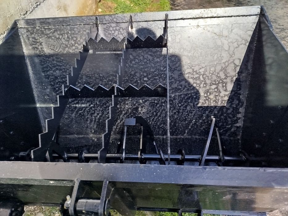 Кофа за бъркане на цимент.