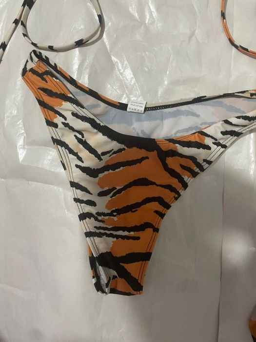 продается купальник