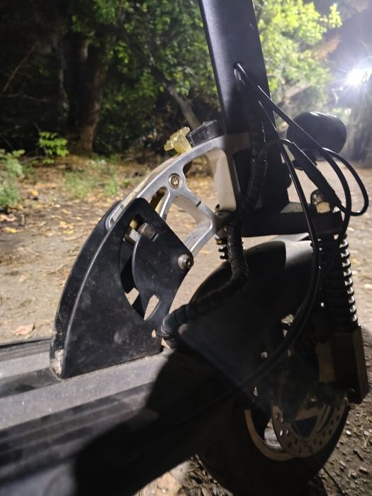 Продаю электро самокат