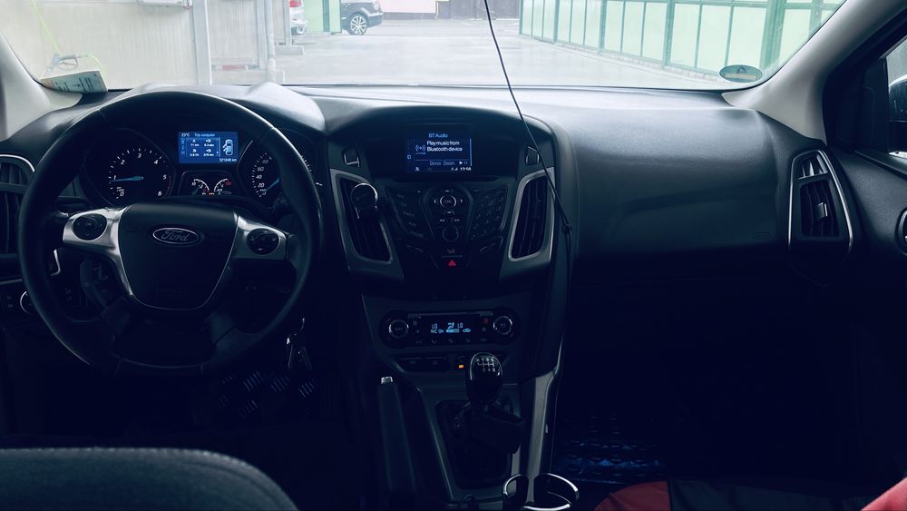 FORD Focus 2014 — imagine 5