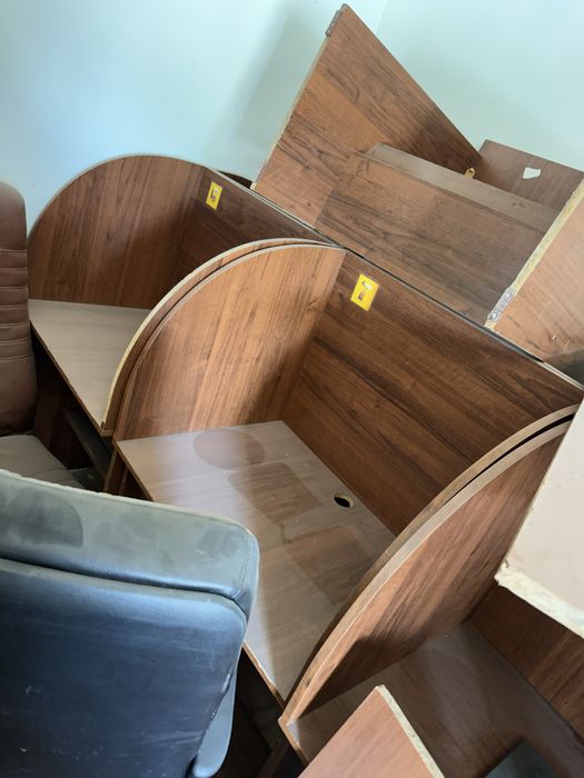 Продается офисная мебель и столы для компьютеров!