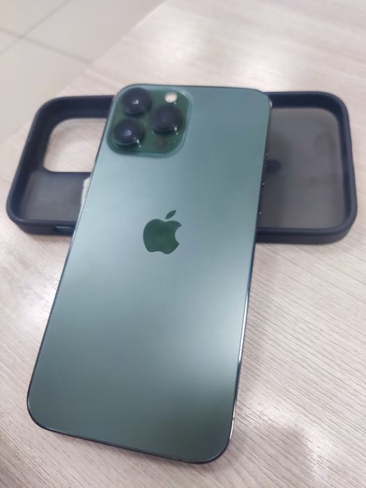 Продам айфон 13 про макс