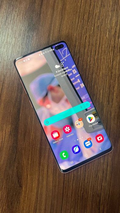 Samsung Galaxy S10+  8/128