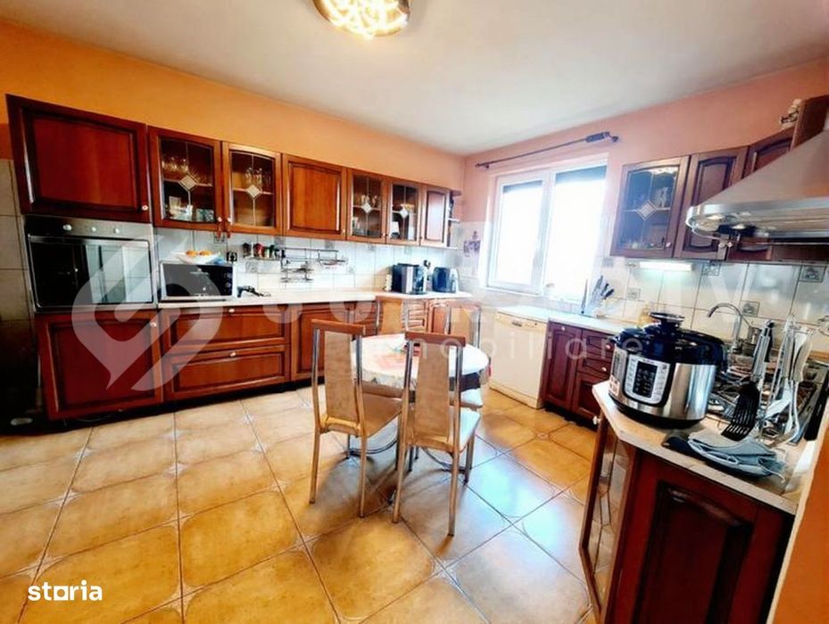 Casa individuala de 180 mp cu curte de 650 mp, gratar- cartier Europa