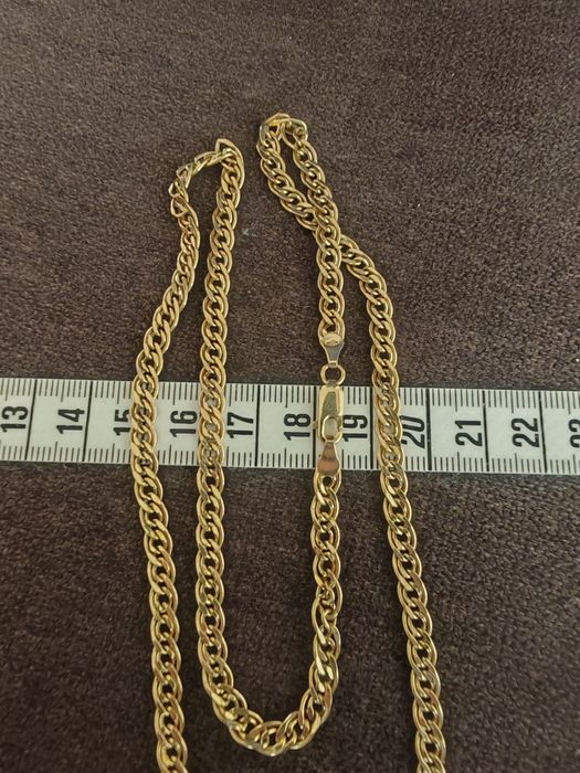 Продавам плътни  български златни  синджири 14к