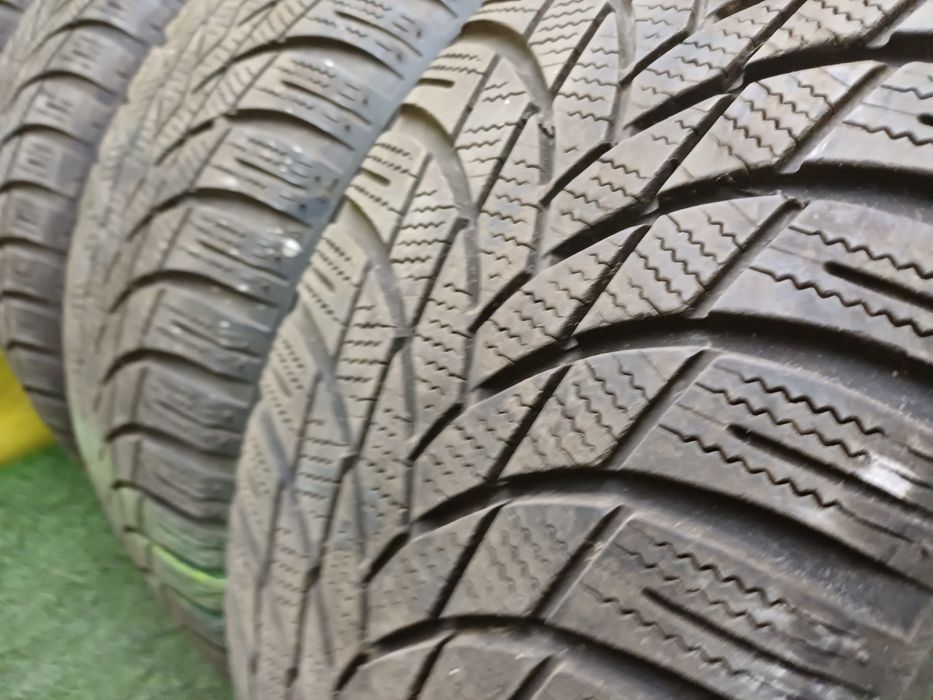 Шины 205/55 R16 Lassa комплект.