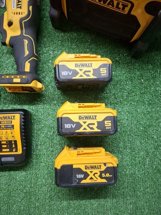 Инструменти на DeWALT