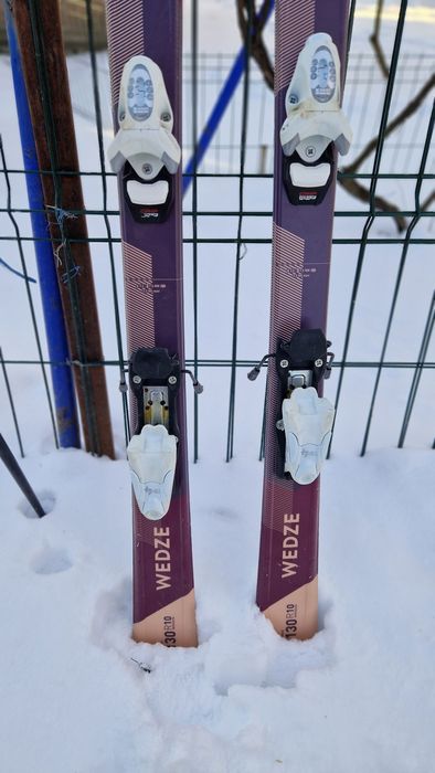 Set schi wedze – schiuri + bețe + clăpari | ideal începători