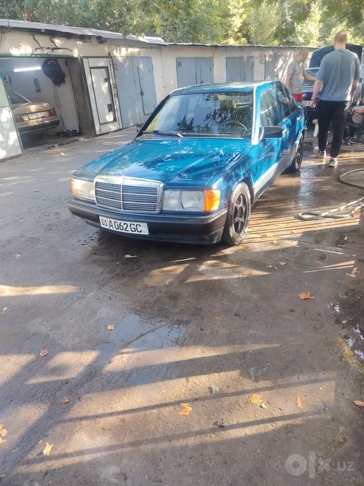 Продам мерседес w190