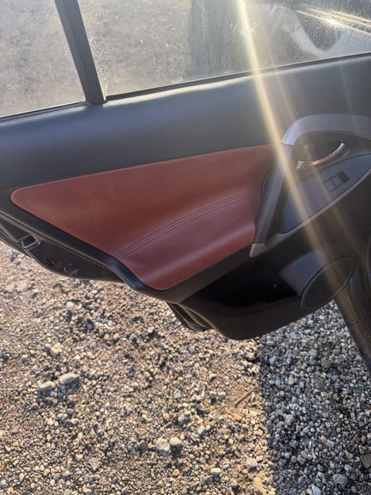 Кожен салон рав 4