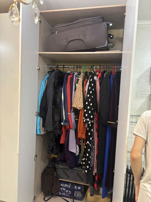 Шкаф для спальни, прихожей