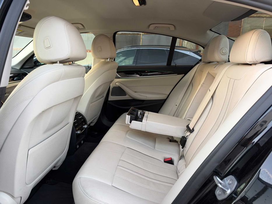 BMW 530i Xdrive avariat
