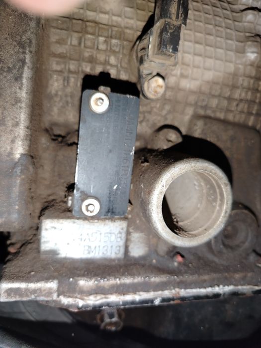 Продам акпп монтеро спорт 2001.