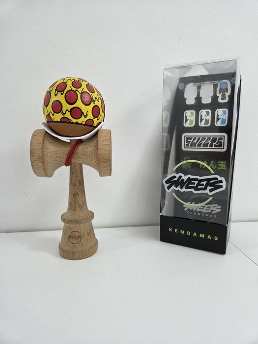 Kendama sweets broken shape pizza