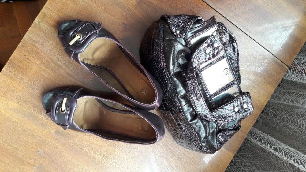 Комплект обувки и чанта