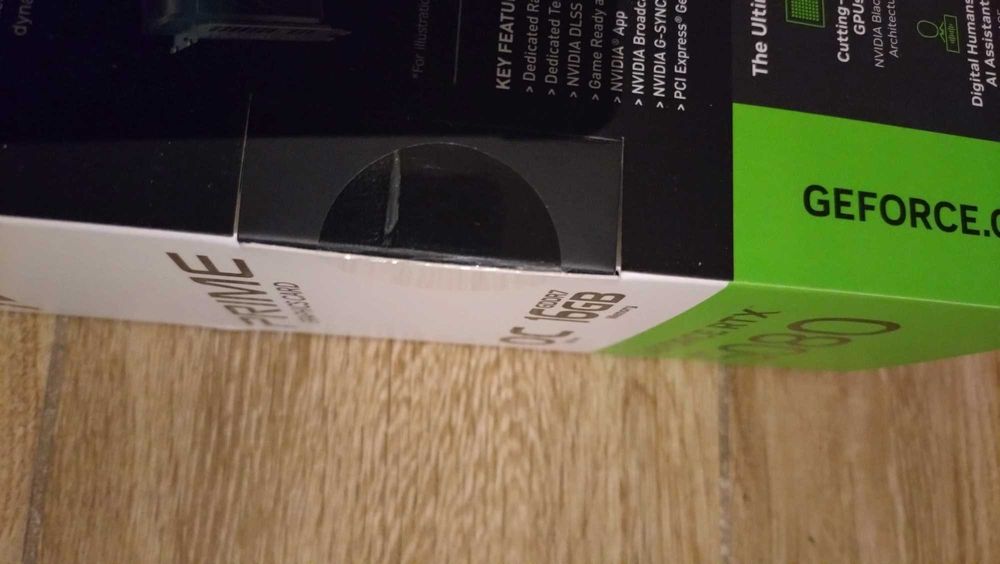 ASUS Prime GeForce RTX 5080 OC Edition, Cutie Sigilata.