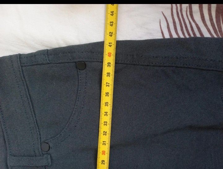 Pantaloni scurti Active USA marime L