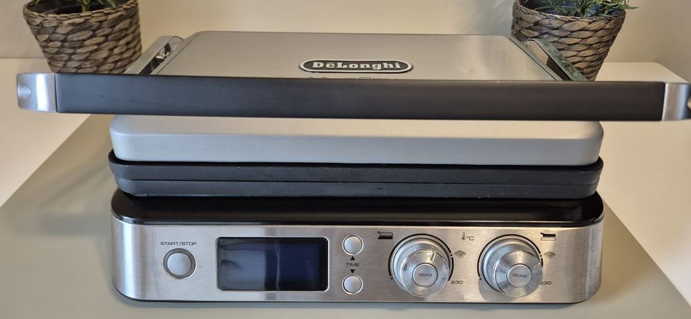 Multigrill Delonghi, grătar electric 2000W