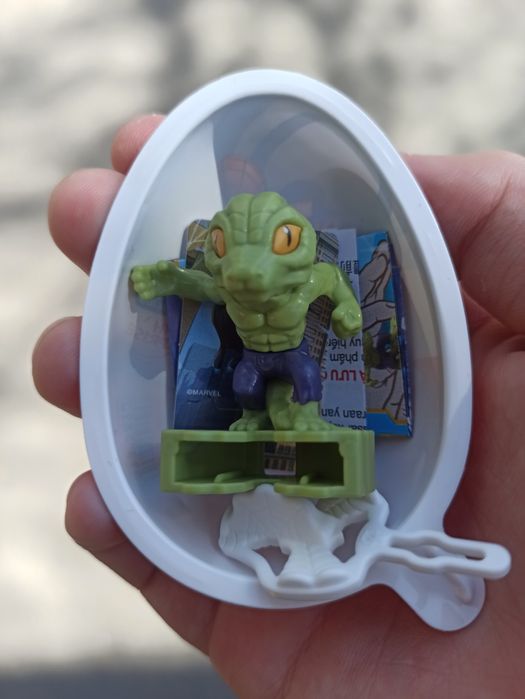 киндер человек паук Spider man