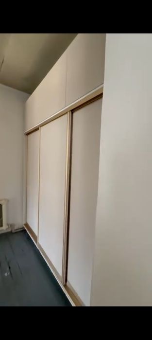 3 бөлмелі үй сатылады.