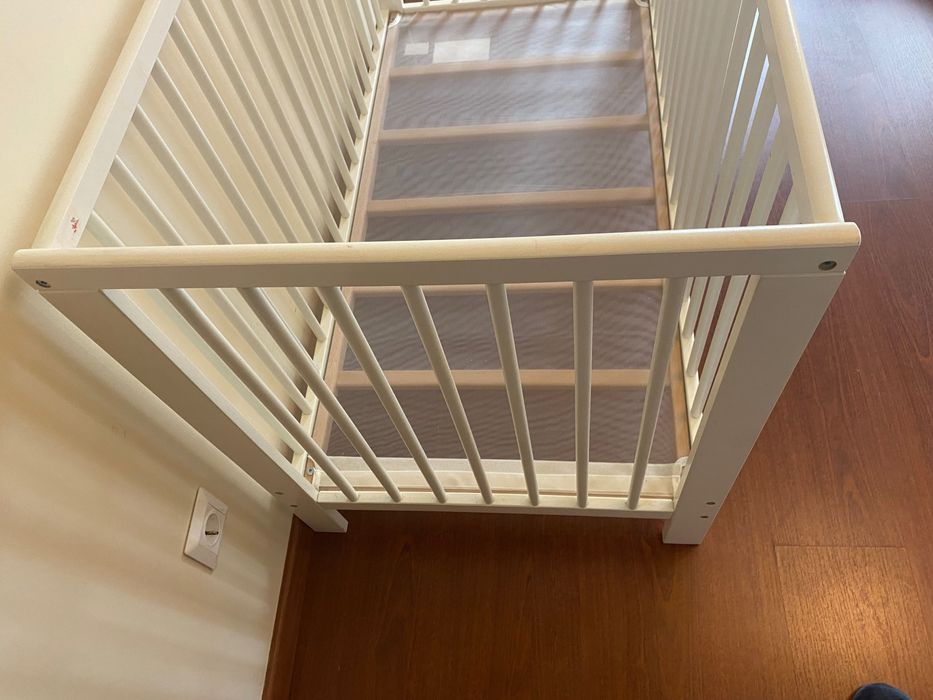 Бебешко креватче ИКЕА дърво + матрак