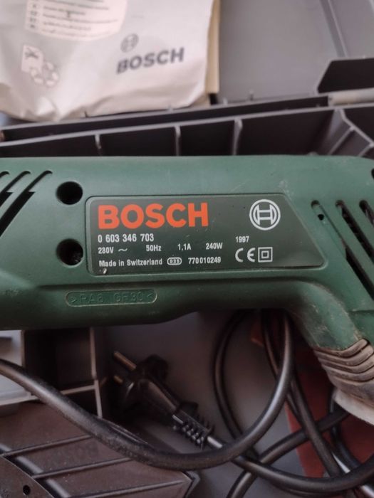 Виброшлайф Bosch PDA 240 E