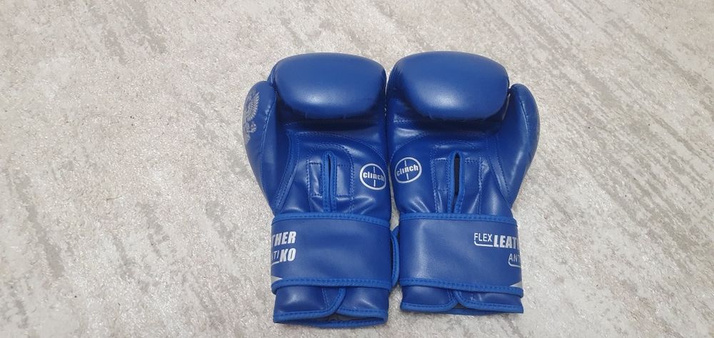 Перчятки clinch шлем everlast