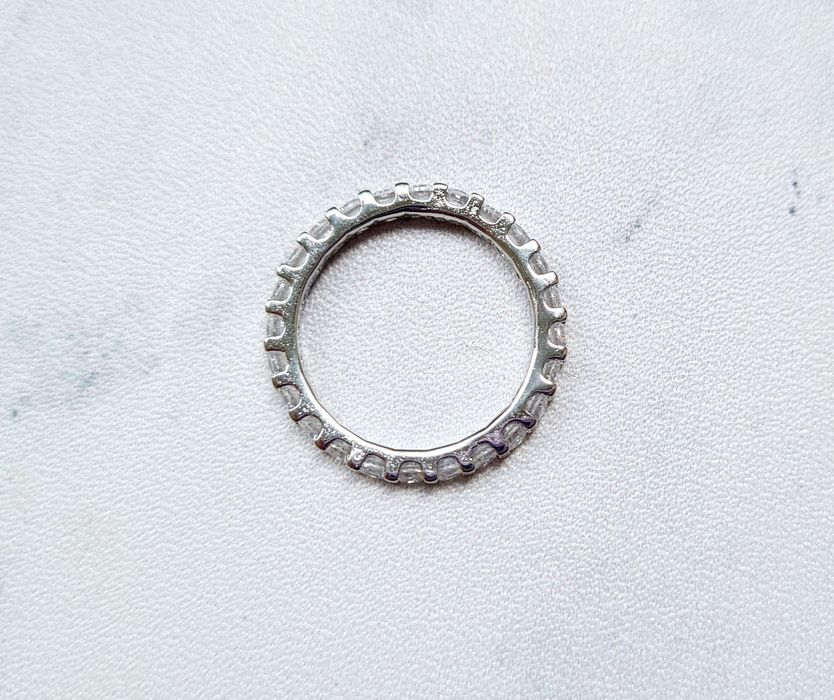 Сребърен дамски пръстен с кристали