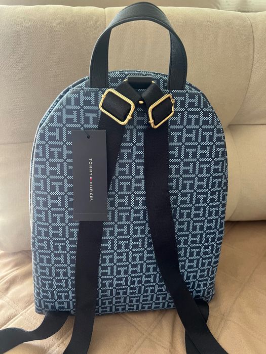 НАМАЛЕНИЕ 139 лв не 229 лв Tommy Hilfiger оригинална раница