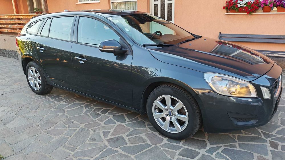 Volvo v60 D2 1.6 D 114 cp 2013