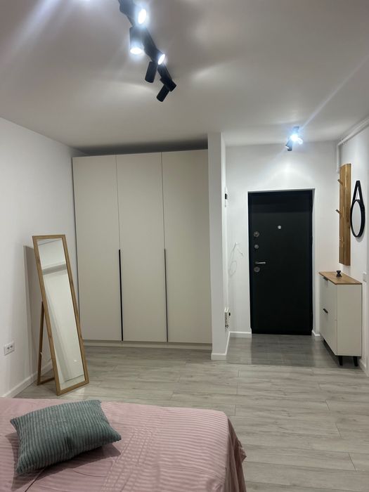 Garsonieră mobilată , balcon , bucătărie închisă , loc de parcare inclus , Diamantului Cristalului Scandinavia Lidl