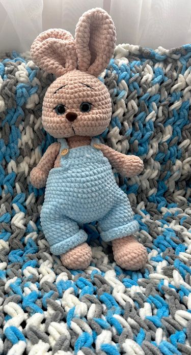 Ръчно плетено бебешко одеяло