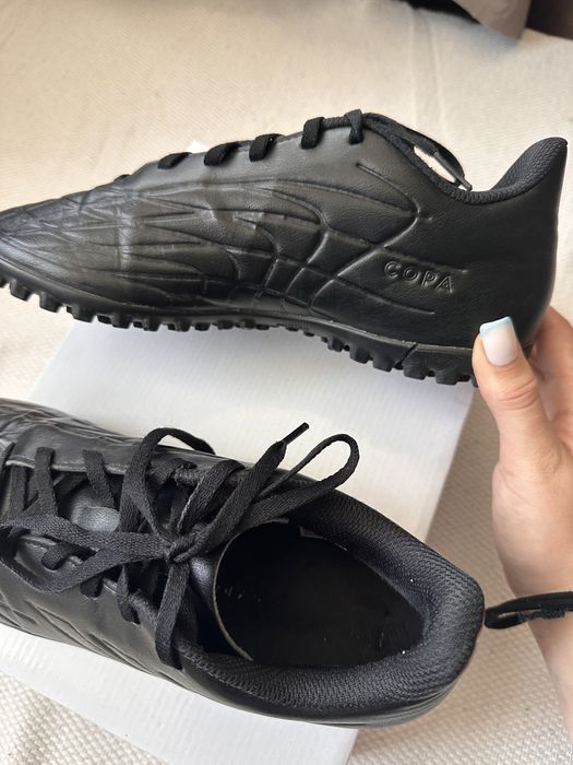Adidas стоножки-естествена кожа