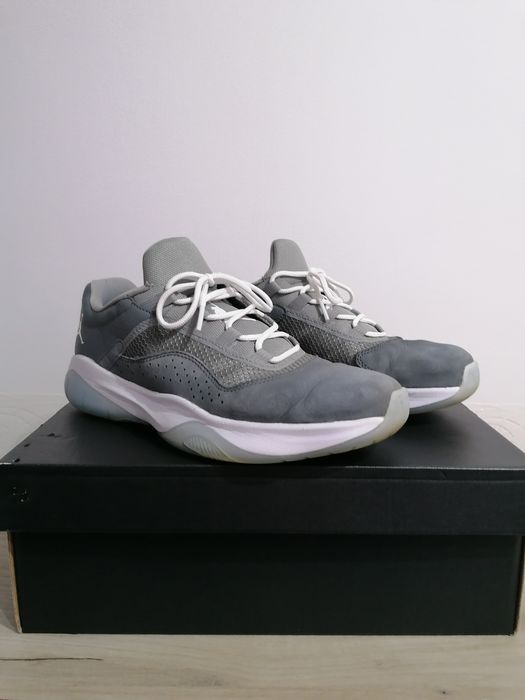 Vând Jordan 11 retro low