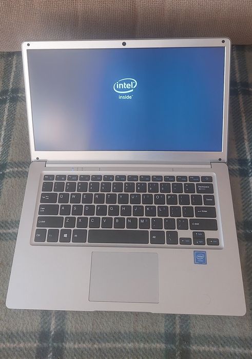 Laptop 14 перфектно състояние
