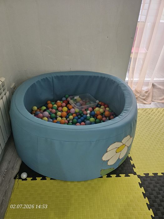 Сухой бассейн шариками