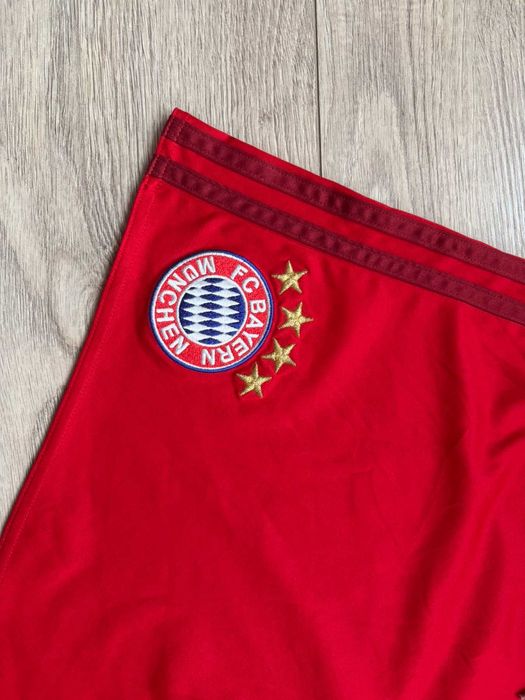 Оригинални  къси панталони   ADIDAS FC BAYERN MUNCHEN