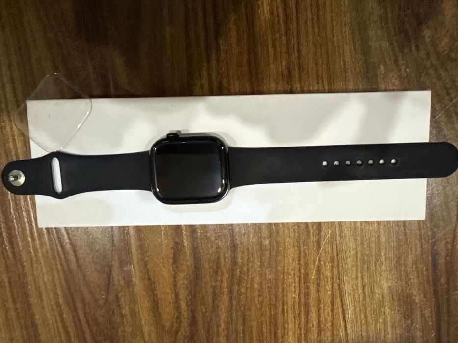 Apple watch 10/46 qora