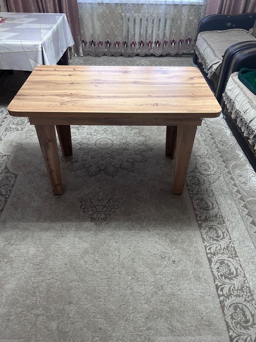 стол обеденный новый +4 стула