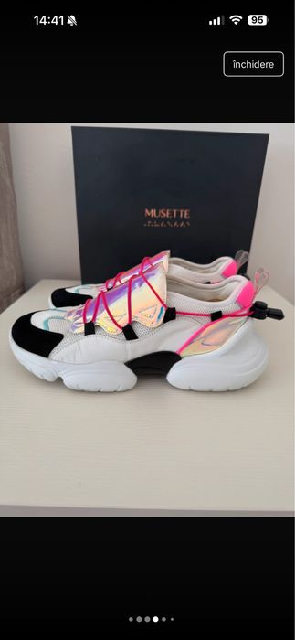 Sneakears Musette marimea 38