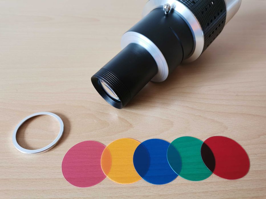 Оптичен спот (Snoot) с Bowens Mount с гобо маски и цветни филтри