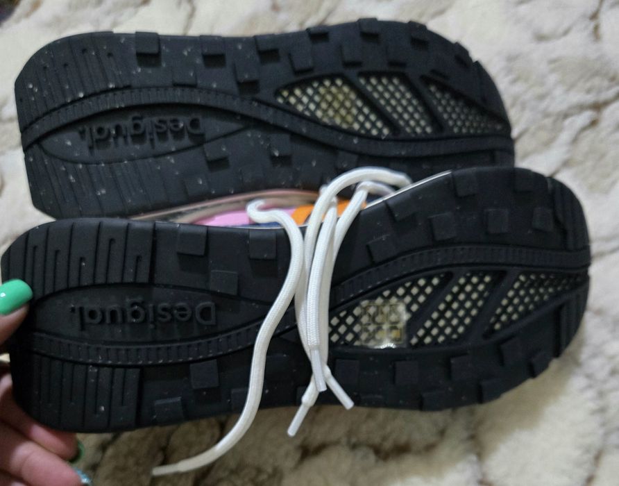 Desiqual оригинални дамски сникърси нови 38.5 номер