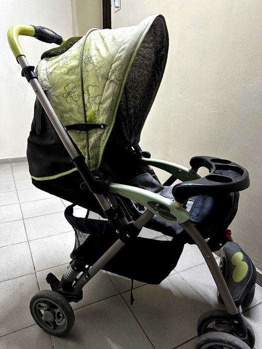 детская коляска в нормальном состоянии