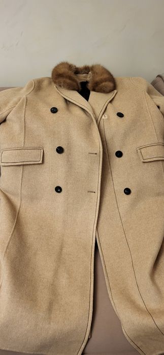 Пальто меховое женское оригинальной модели