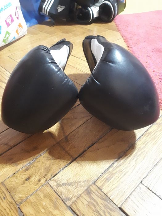 Manusi box kickbox Metal Boxe, marime 12 OZ, sunt noi