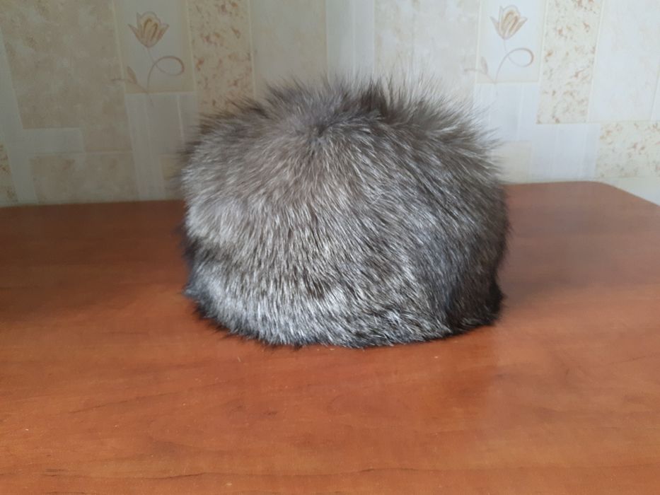 Шапки женские,разные