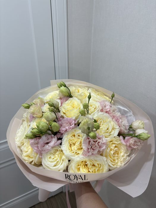Продам букет от Royal Flowers