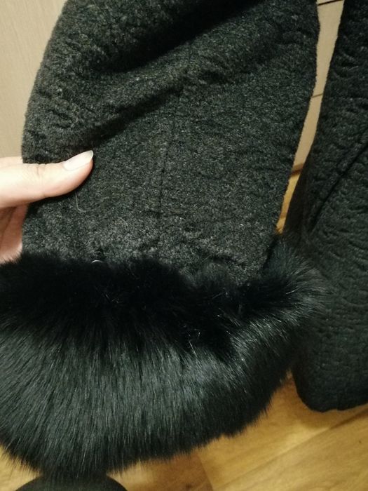 Продам полу пальто