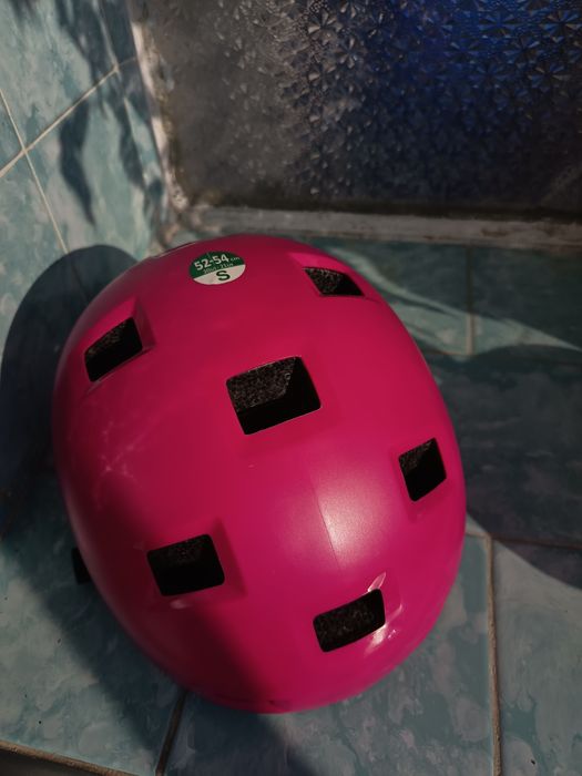 Детски комплект Oxelo: Ролери и Каска (В отлично състояние!)